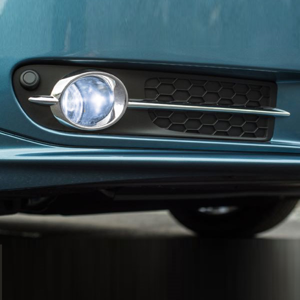 Nebelscheinwerferblenden Chromdesign für Volvo S80 06-13, PDC-Sensor, Beifahrerseite