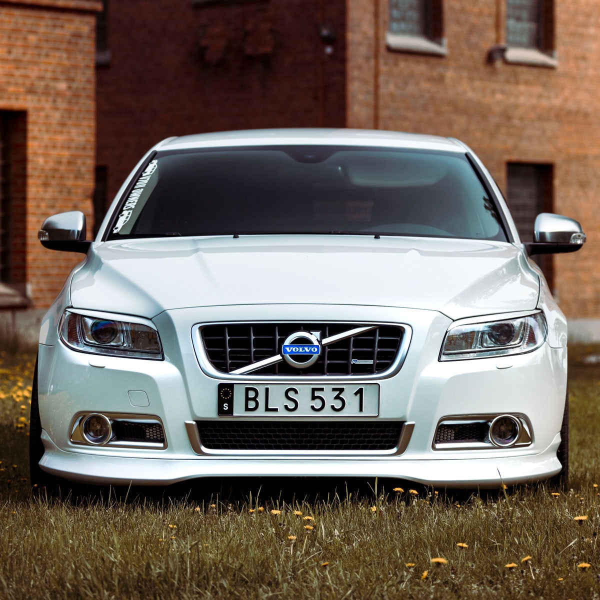 Add-on läpp frontspoiler till Volvo V70 08-13 - Image 0