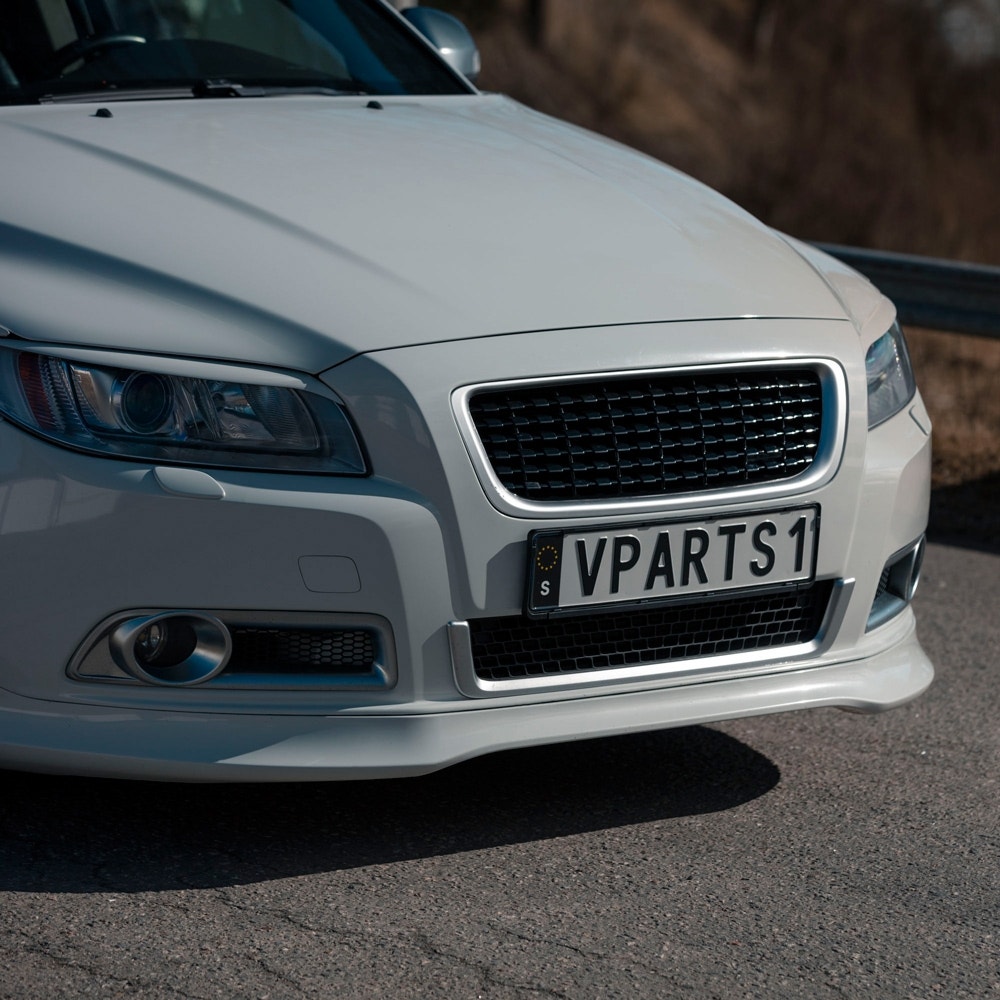 Stylinggrill till Volvo V70 08-13, mattkrom/blanksvart - Image 2