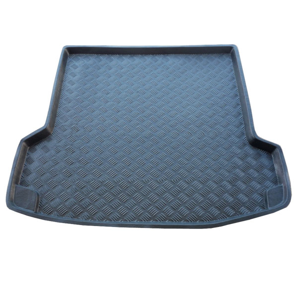 Bagagerumsmatta till Volvo 745, 765, 945, 965, V90, svart plast