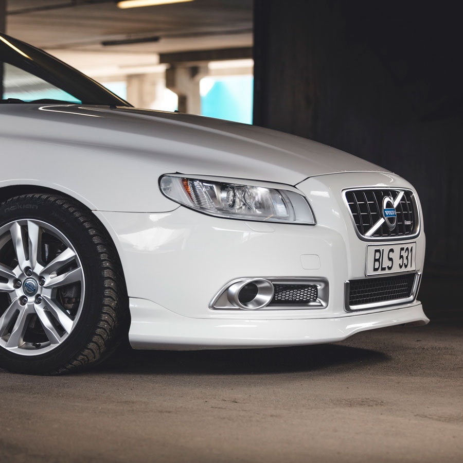 Mattkromade dimljusgaller till R-design Volvo V70 08-13, utan p-sensorer - Image 4