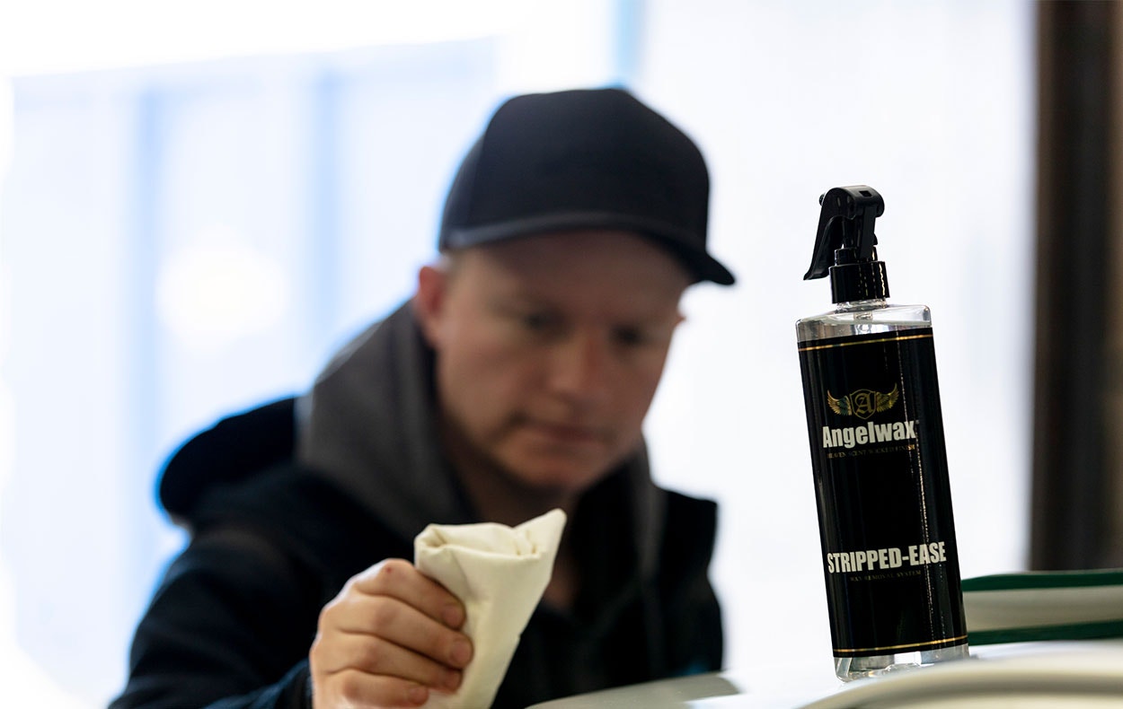 Rengör ytan ordentligt